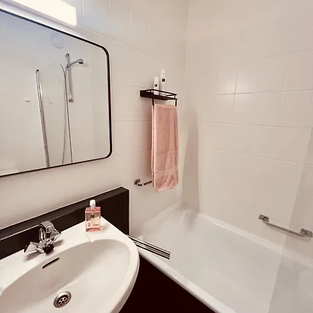 Harbor Bliss Apartment